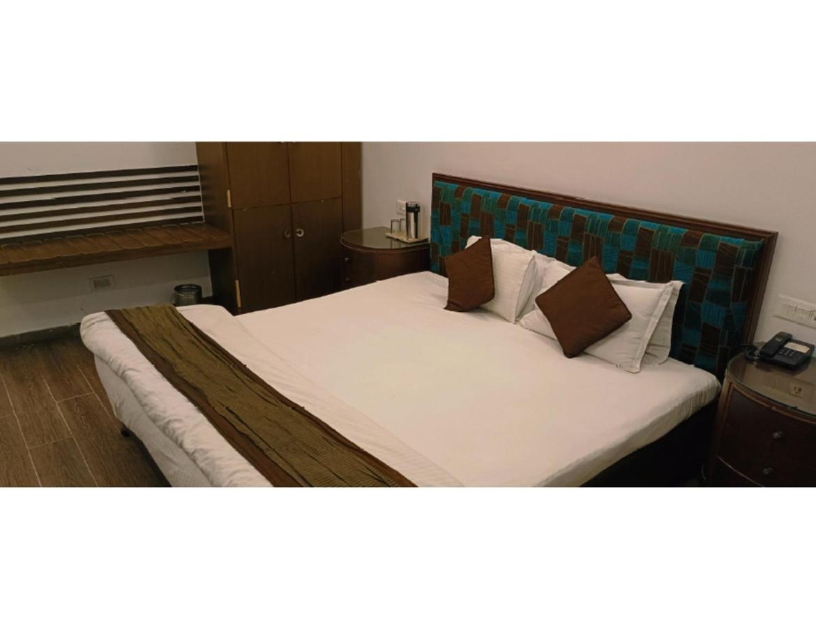 Jai Maa Hotel, Katra * Katra (Jammu and Kashmir)