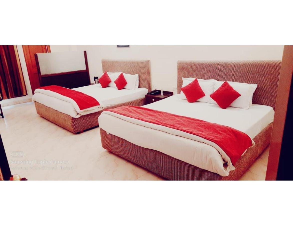 Jai Maa Hotel, Katra * Katra (Jammu and Kashmir)